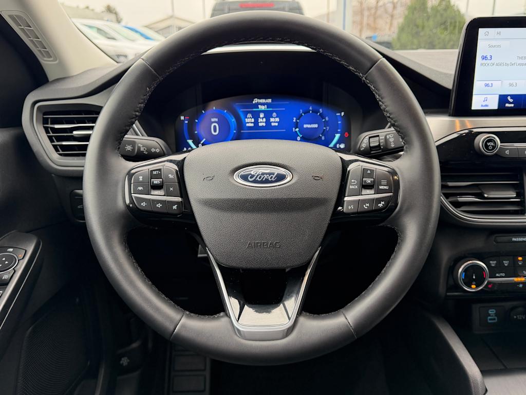 Thumbnail: 2022 Ford Escape - 7