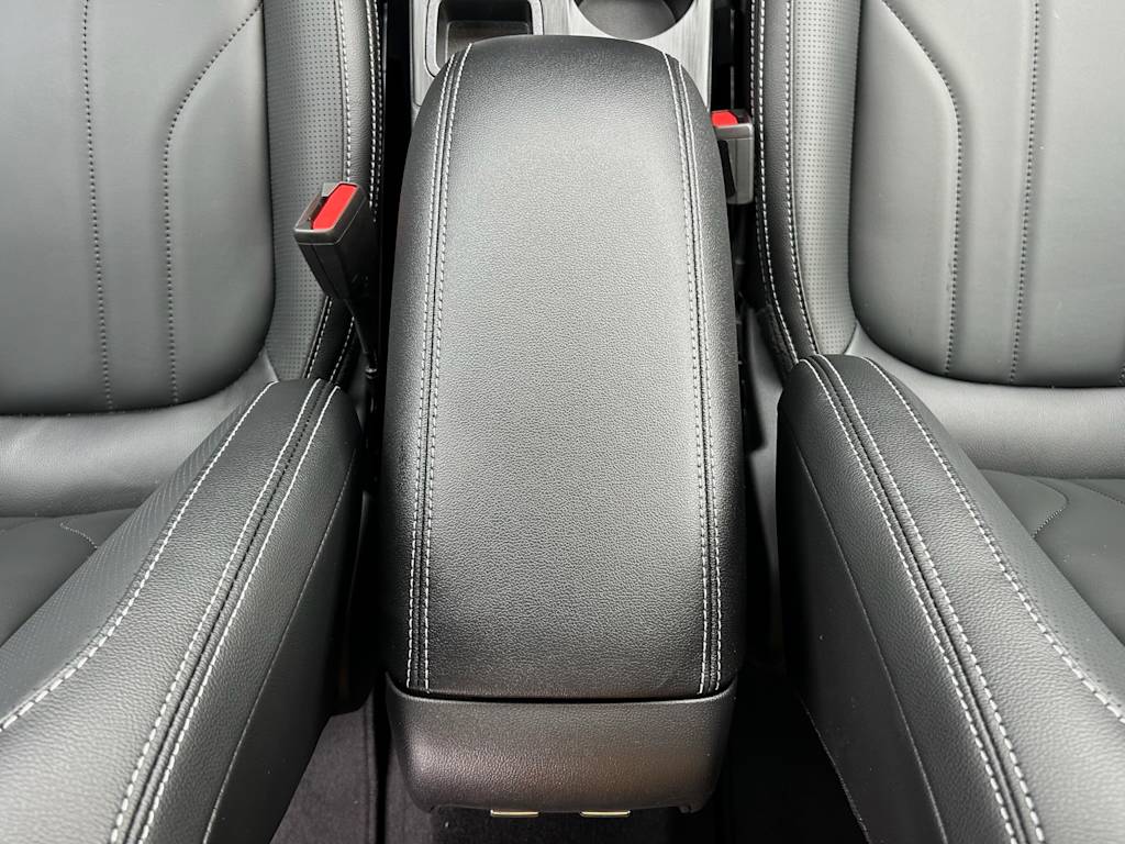 2025 Ford Escape Platinum 9
