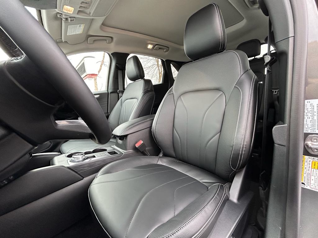 2025 Ford Escape Platinum 8