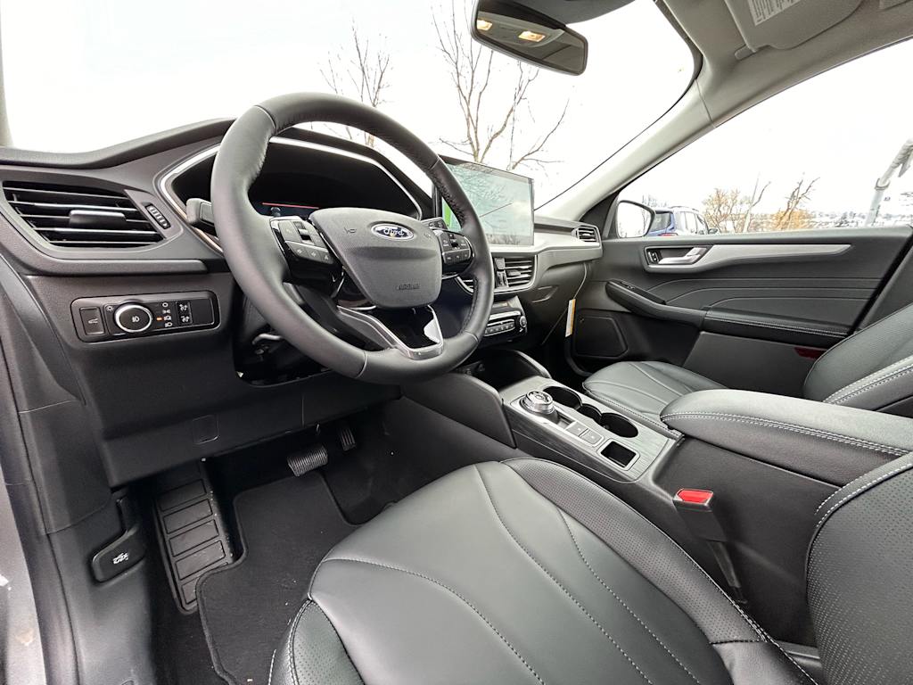 2025 Ford Escape Platinum 2