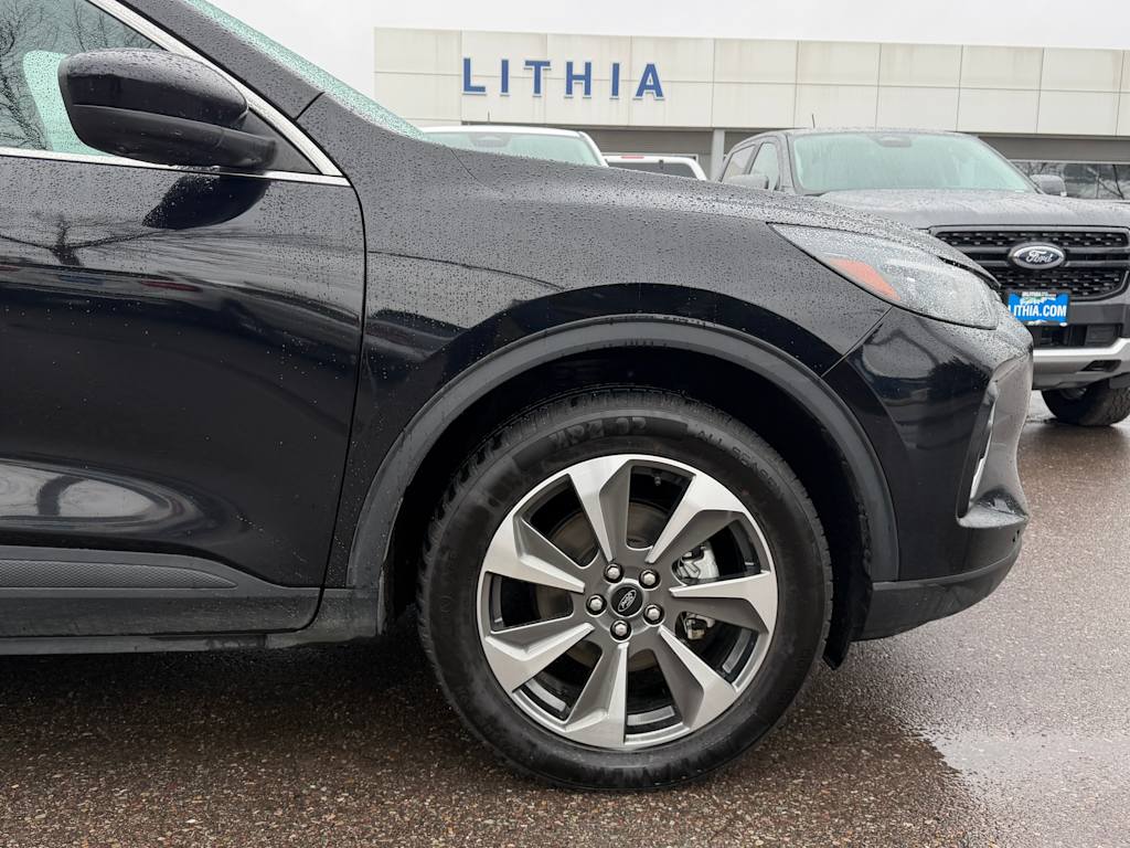 Thumbnail: 2023 Ford Escape - 5