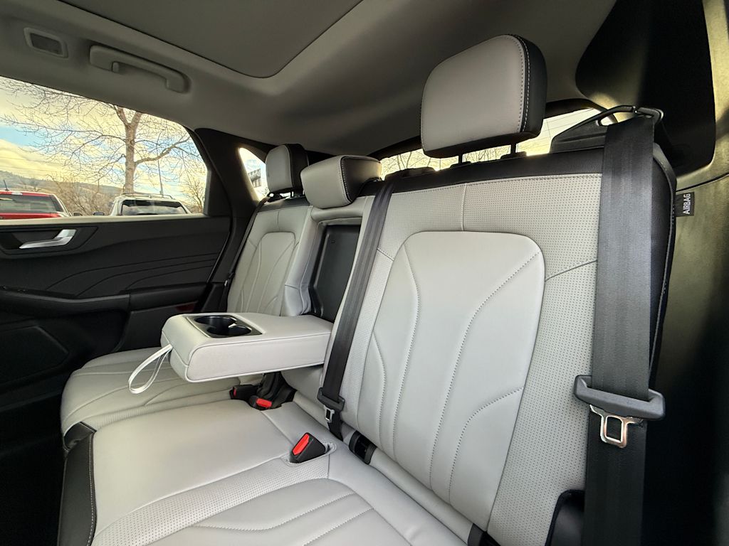 2025 Ford Escape Platinum 26