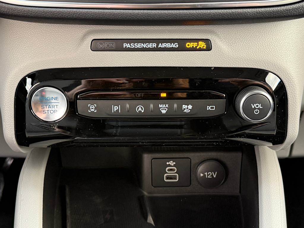 2025 Ford Escape Platinum 21