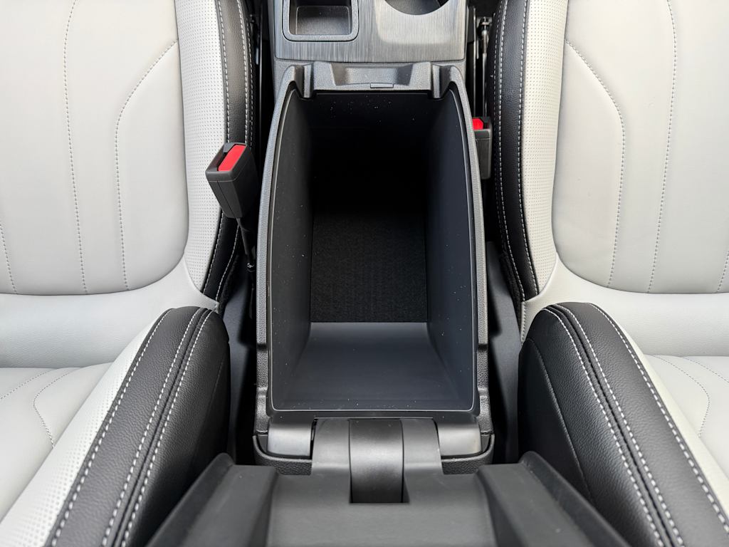 2025 Ford Escape Platinum 23