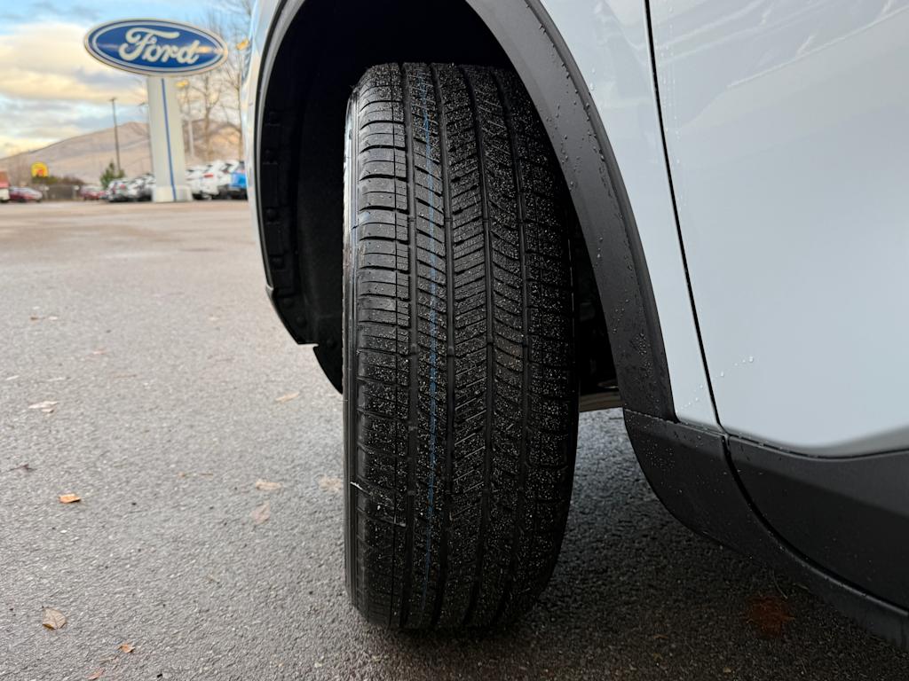 2025 Ford Escape Platinum 14