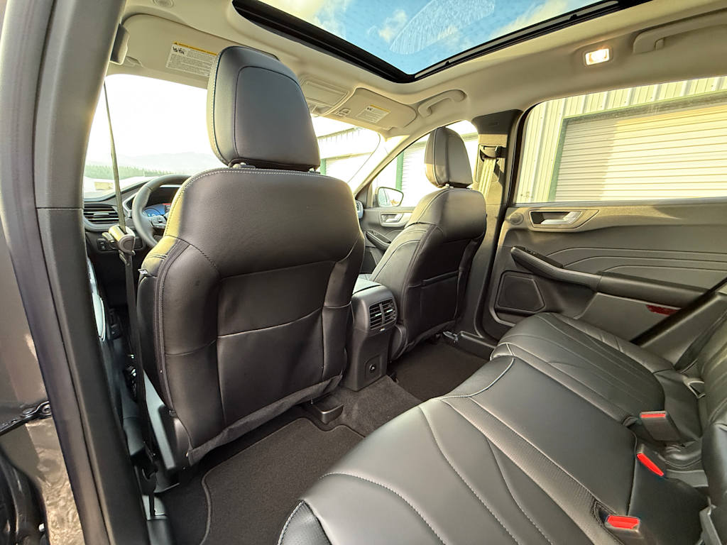 2025 Ford Escape Platinum 26