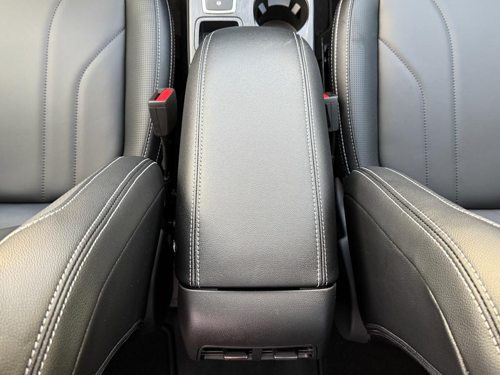 2025 Ford Escape Platinum 10