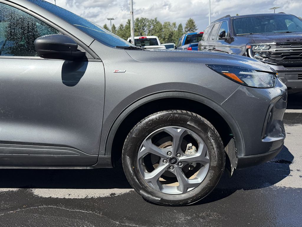 Thumbnail: 2025 Ford Escape - 5