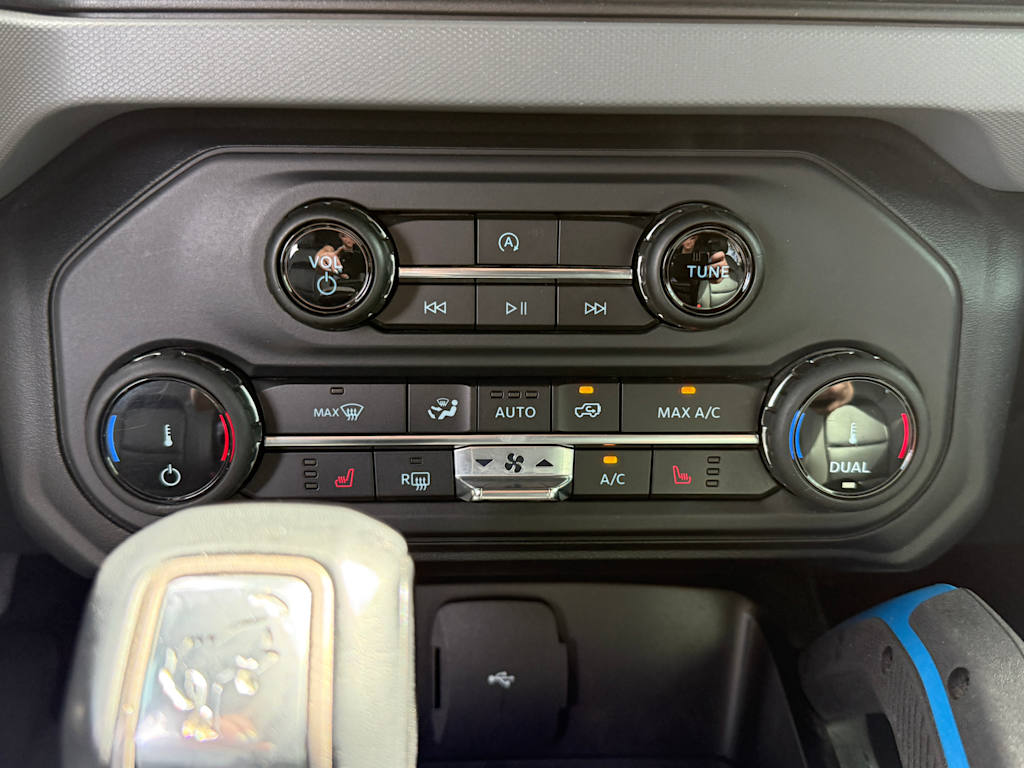 Thumbnail: 2022 Ford Bronco - 24