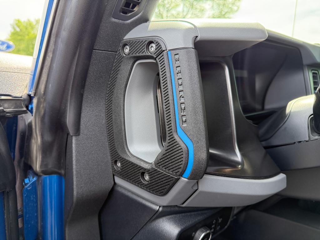 Thumbnail: 2022 Ford Bronco - 22