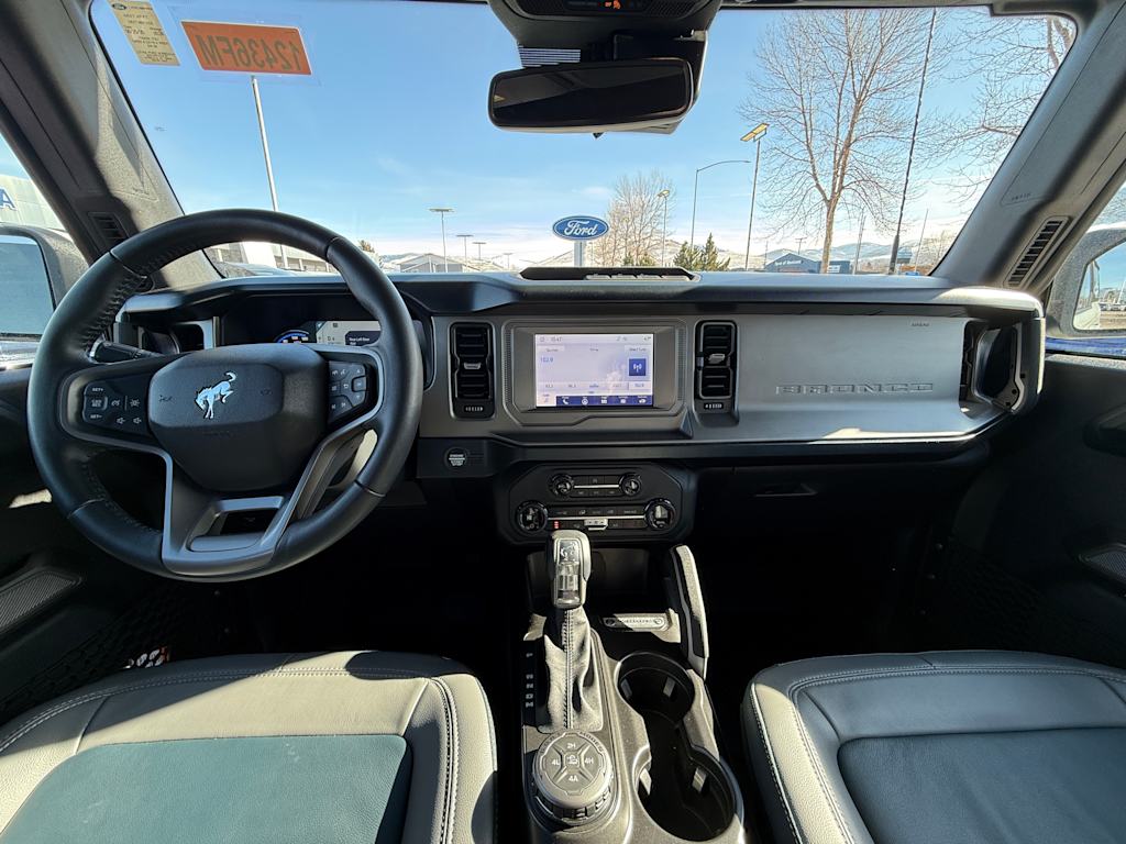 2023 Ford Bronco Outer Banks 12
