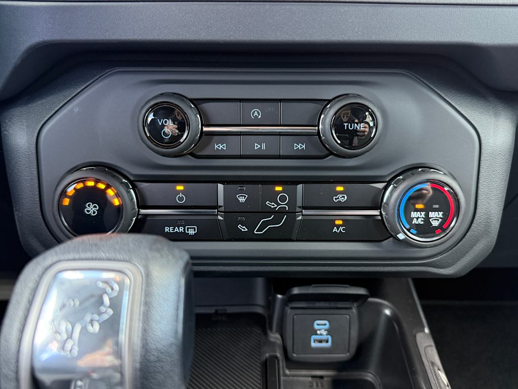 Thumbnail: 2025 Ford Bronco - 21