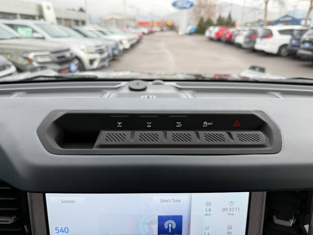 2024 Ford Bronco Outer Banks 22