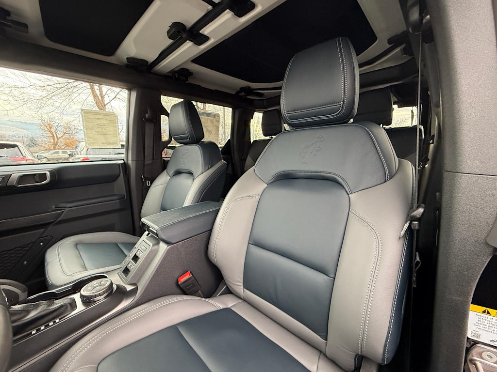 2024 Ford Bronco Outer Banks 9