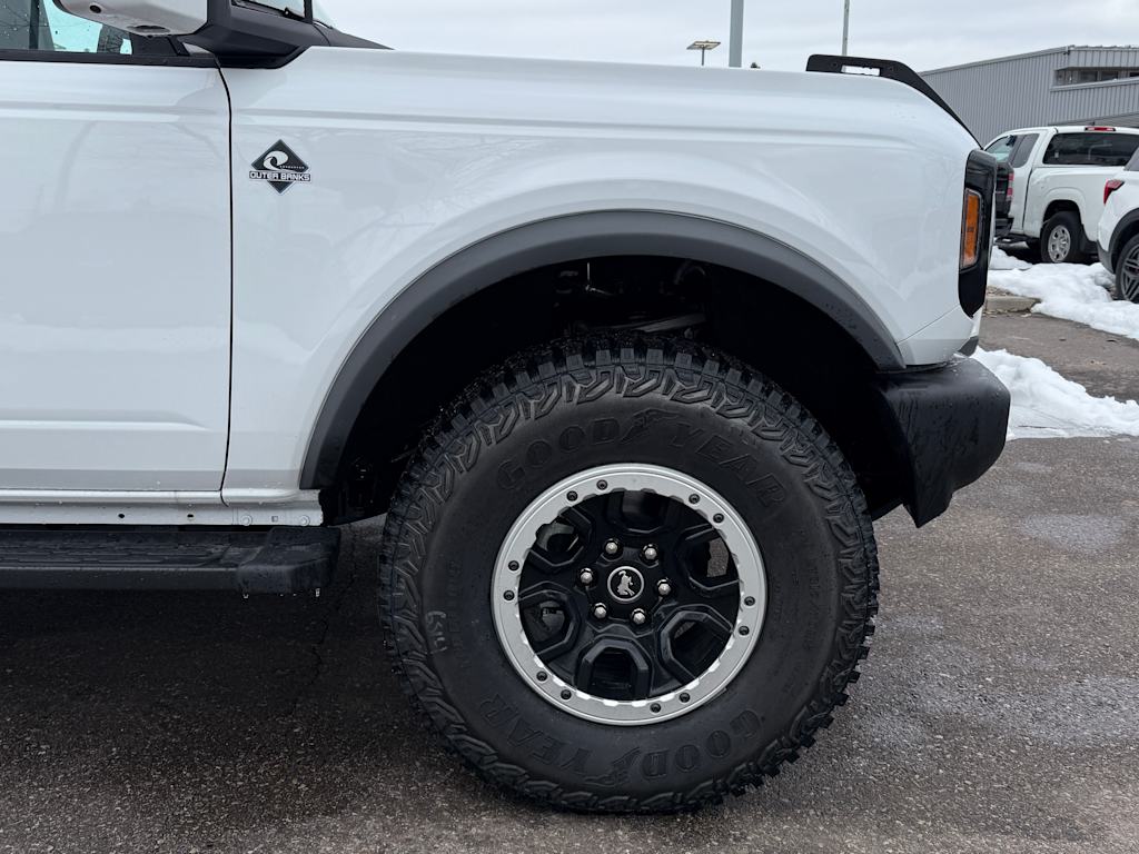 2024 Ford Bronco Outer Banks 6