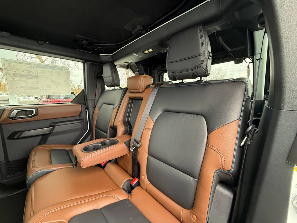 2024 Ford Bronco Outer Banks 30