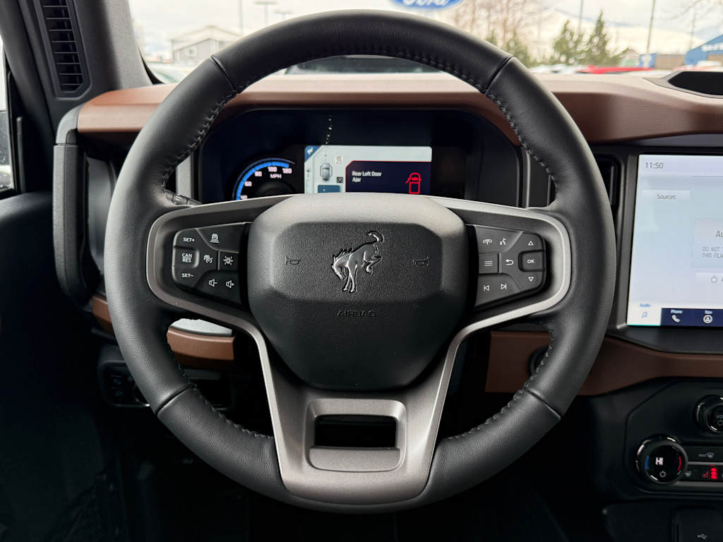 2024 Ford Bronco Outer Banks 7