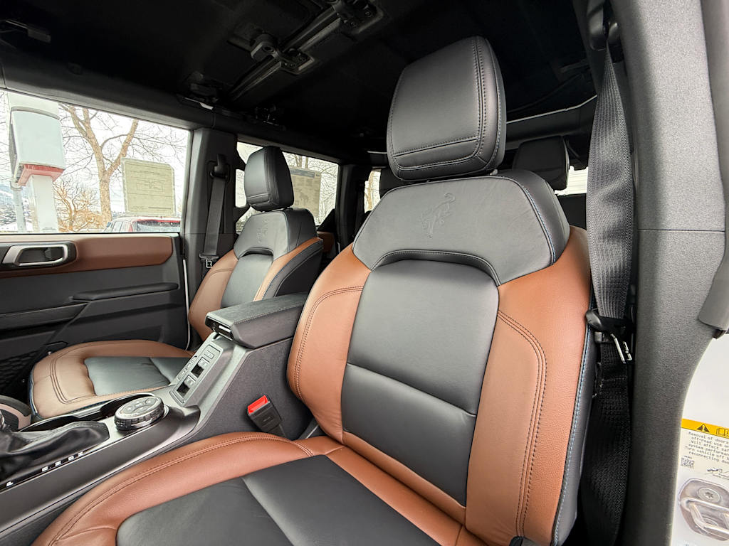 2024 Ford Bronco Outer Banks 8
