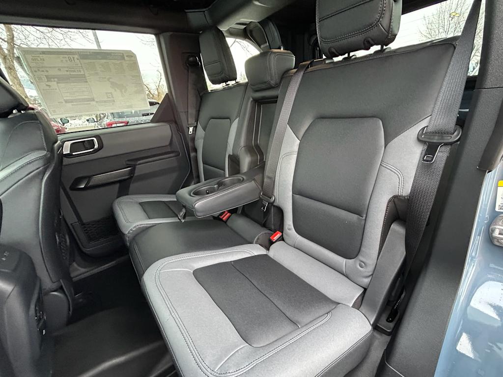 2024 Ford Bronco Black Diamond 21