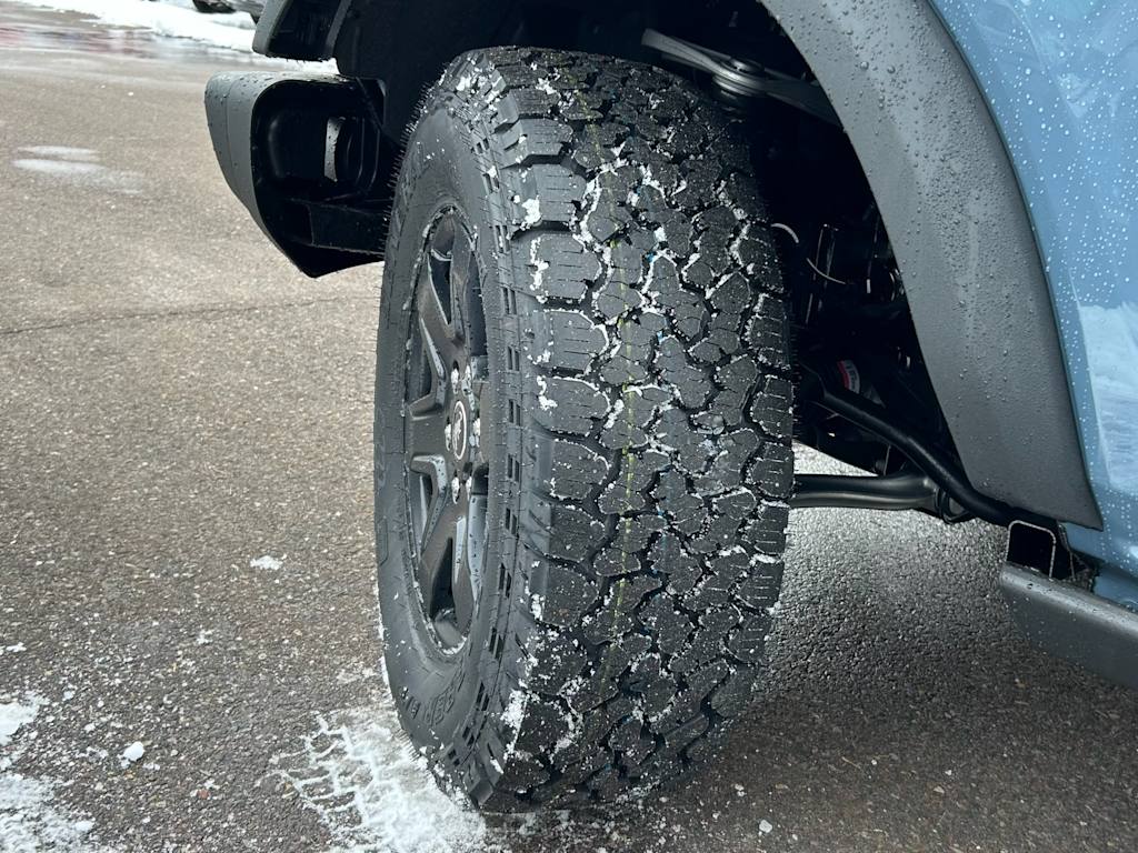 2024 Ford Bronco Black Diamond 22