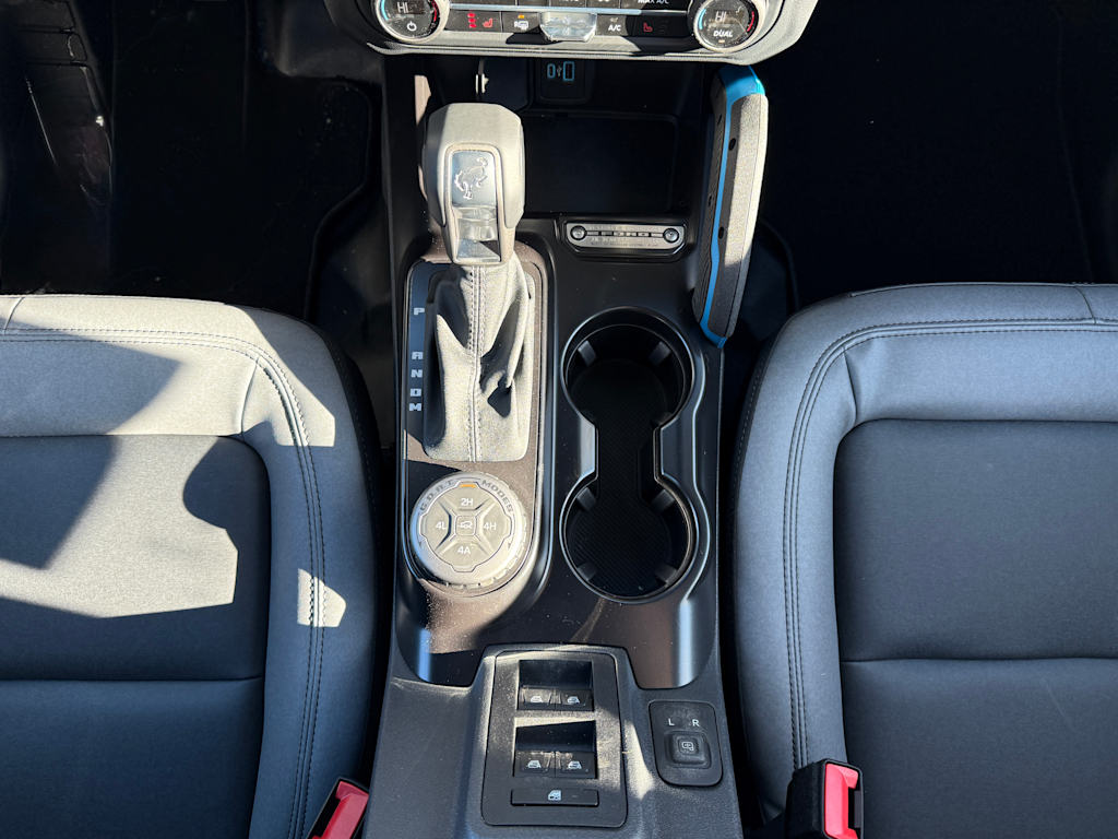 2024 Ford Bronco Black Diamond 15