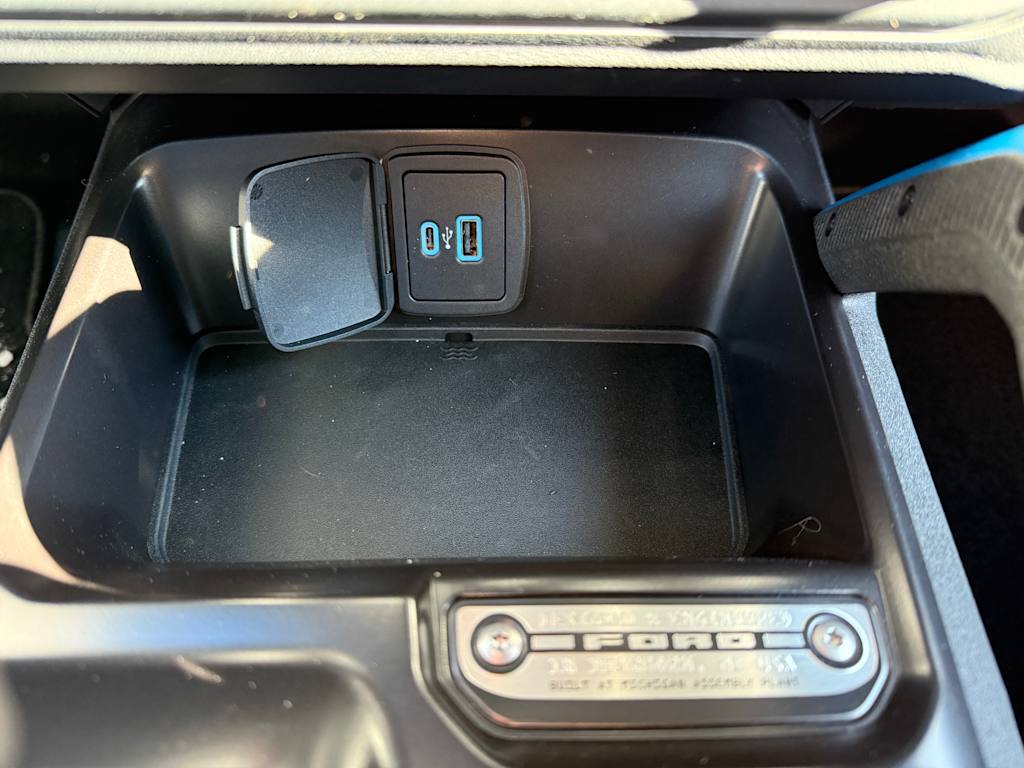 2024 Ford Bronco Black Diamond 25