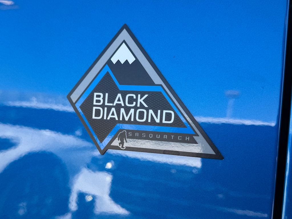 2024 Ford Bronco Black Diamond 18