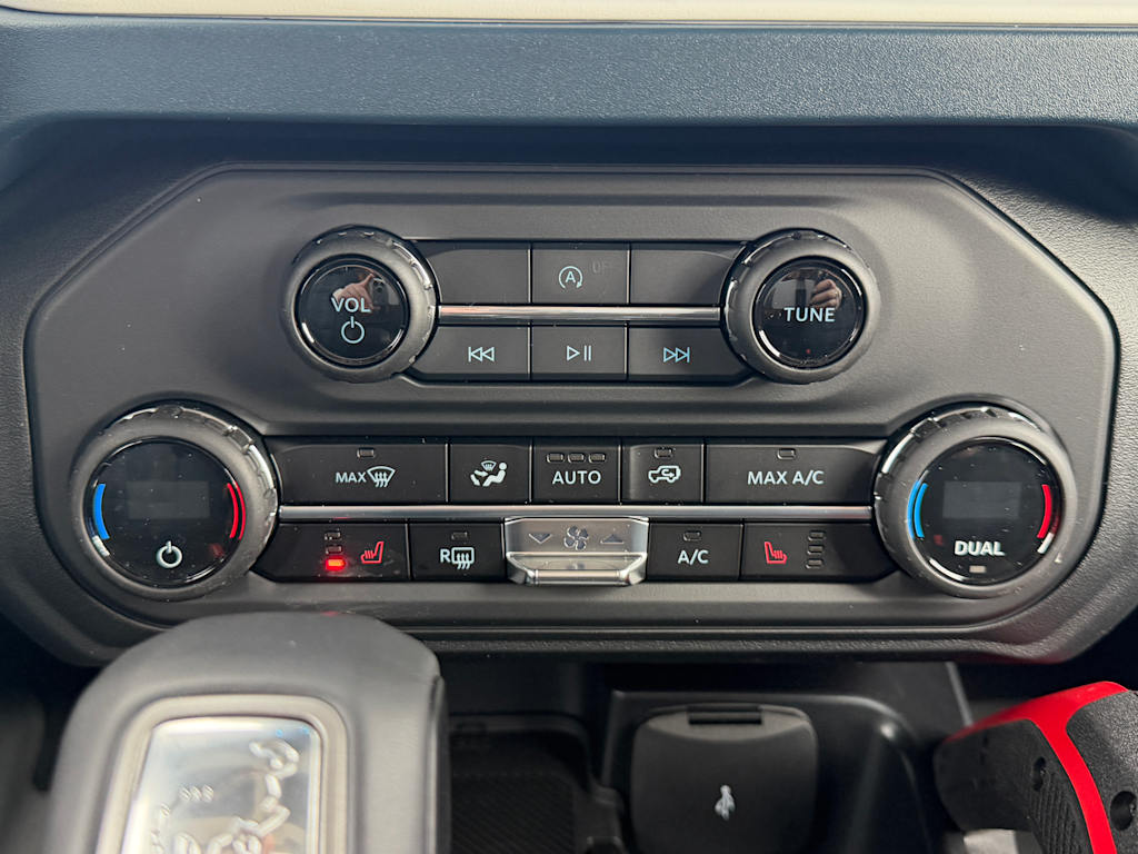 Thumbnail: 2025 Ford Bronco - 23