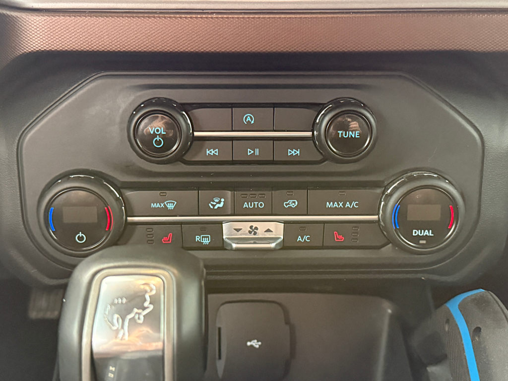 Thumbnail: 2023 Ford Bronco - 23