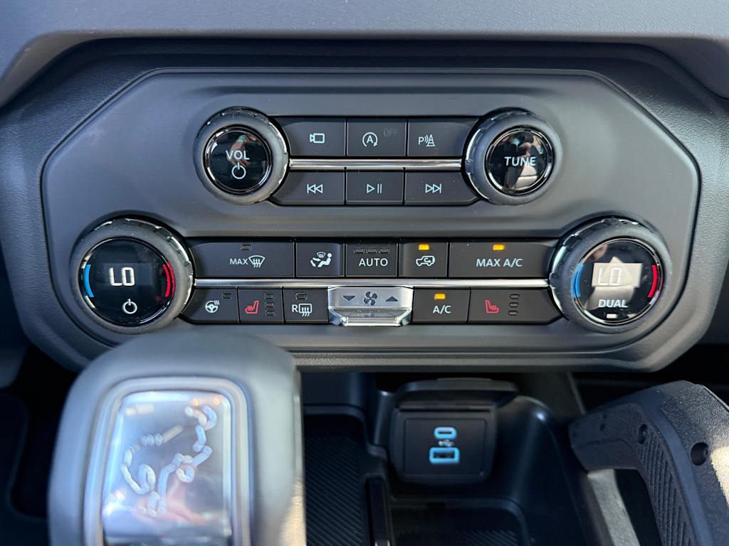 Thumbnail: 2025 Ford Bronco - 24