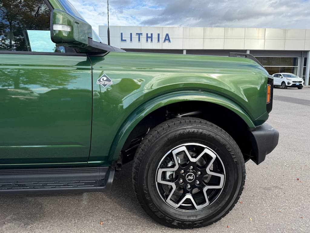 Thumbnail: 2025 Ford Bronco - 7