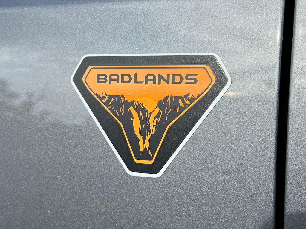 2024 Ford Bronco Badlands 32