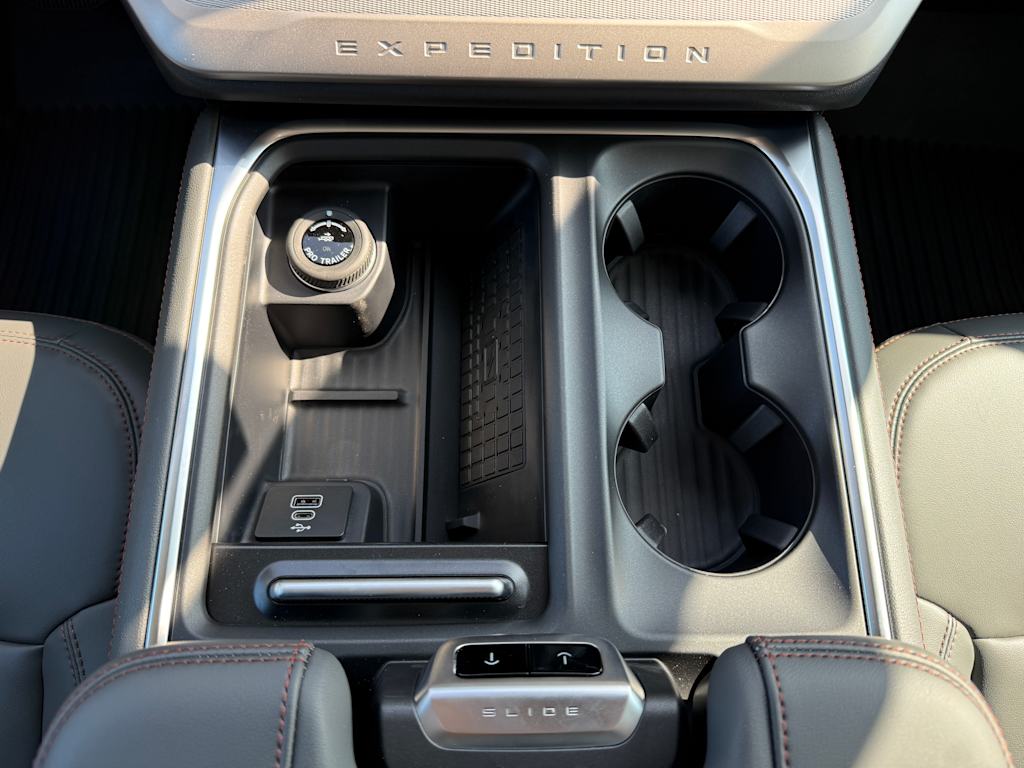 Thumbnail: 2025 Ford Expedition MAX - 21