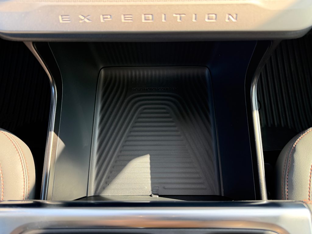 Thumbnail: 2025 Ford Expedition MAX - 23