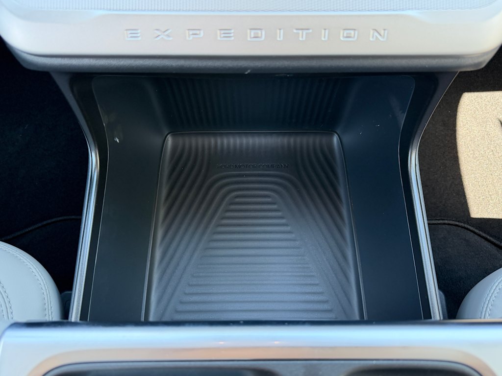 Thumbnail: 2026 Ford Expedition MAX - 27