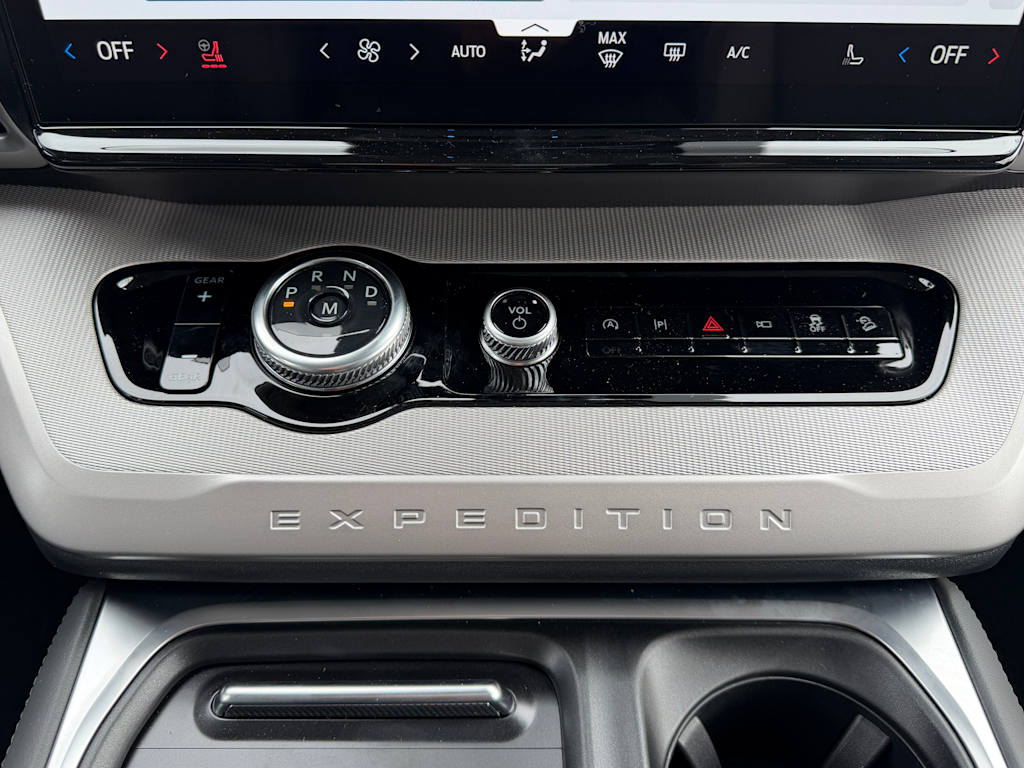 Thumbnail: 2026 Ford Expedition MAX - 20