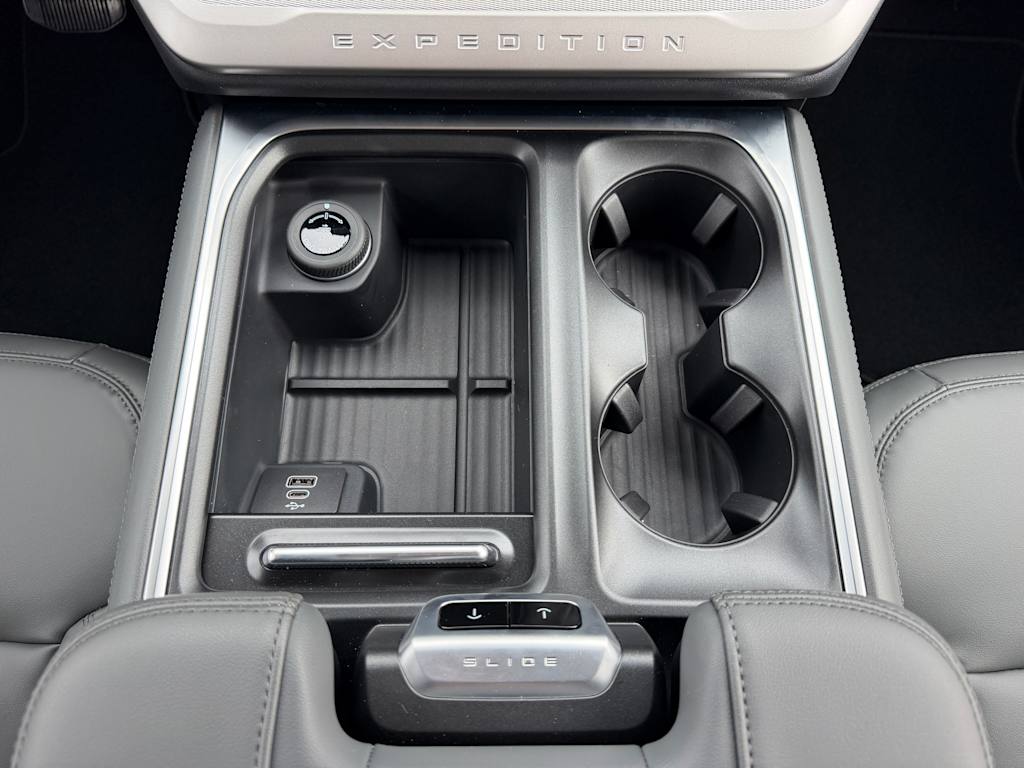 Thumbnail: 2026 Ford Expedition MAX - 21