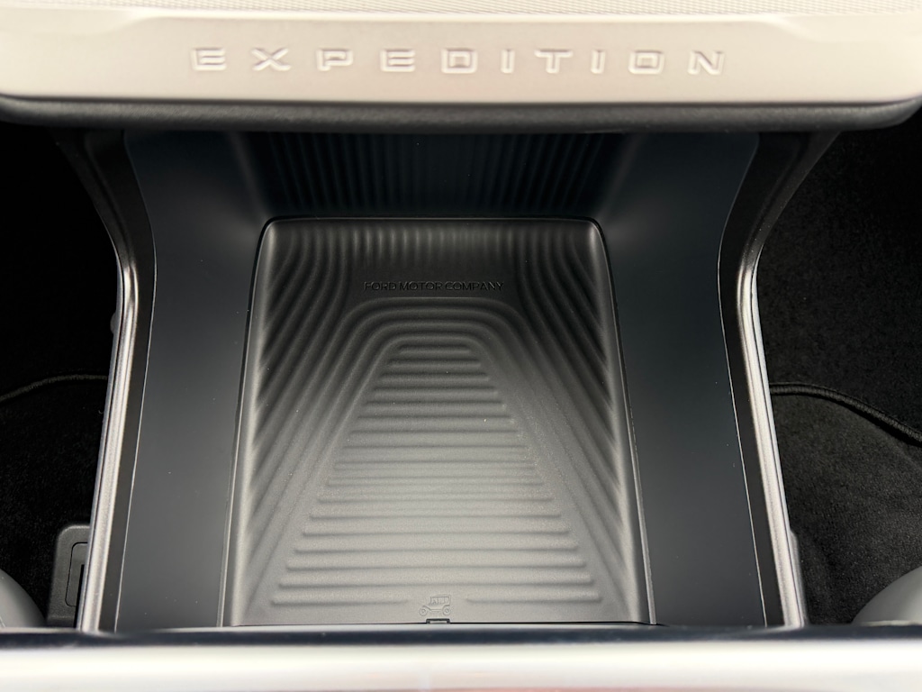 Thumbnail: 2026 Ford Expedition MAX - 24