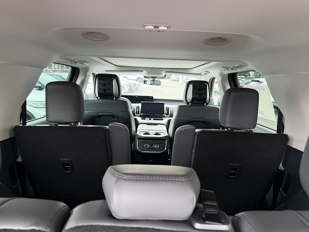 Thumbnail: 2027 Ford Expedition MAX - 9