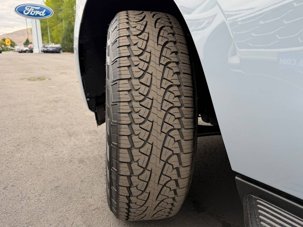 Thumbnail: 2027 Ford Expedition MAX - 32