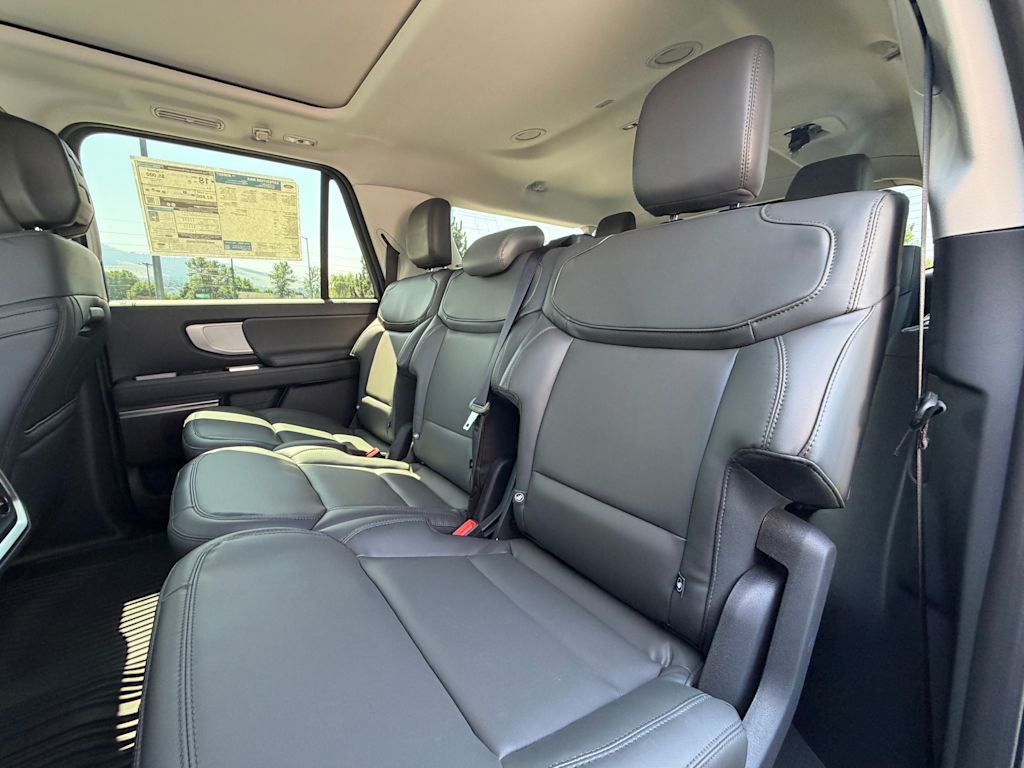 Thumbnail: 2027 Ford Expedition MAX - 9