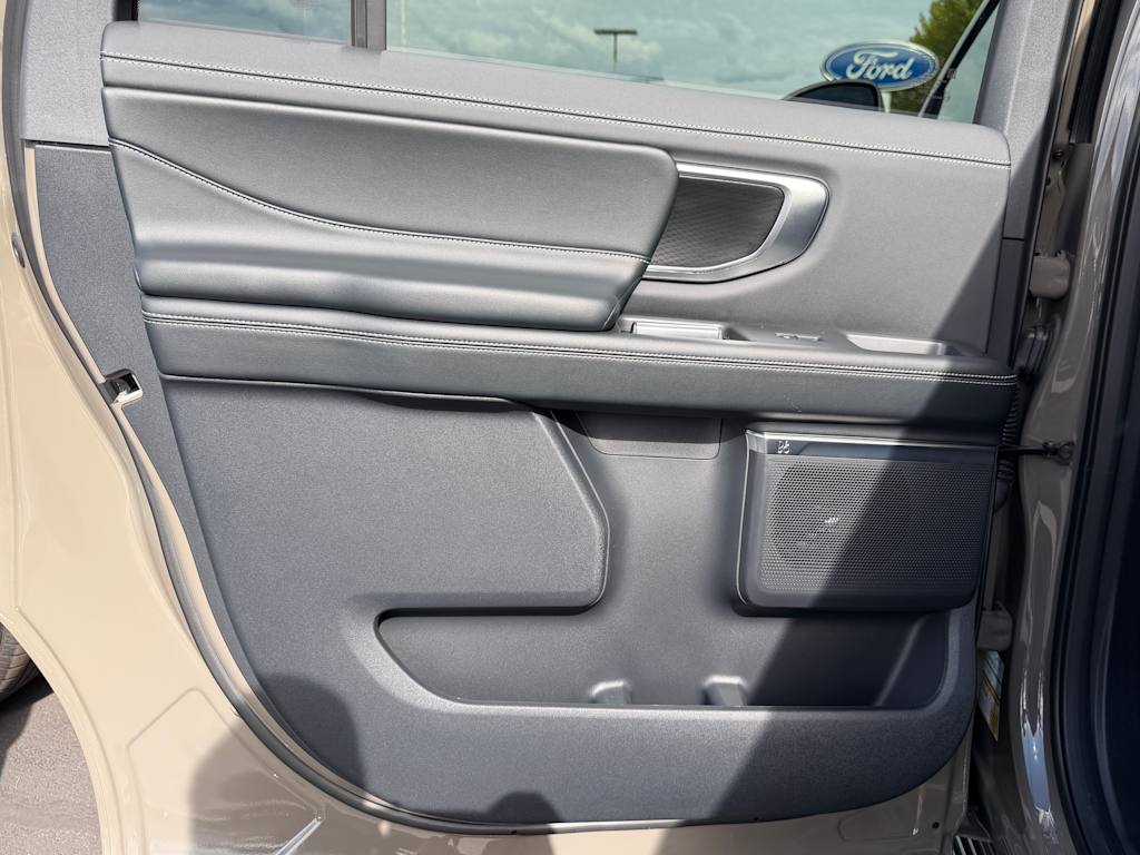 Thumbnail: 2027 Ford Expedition MAX - 27