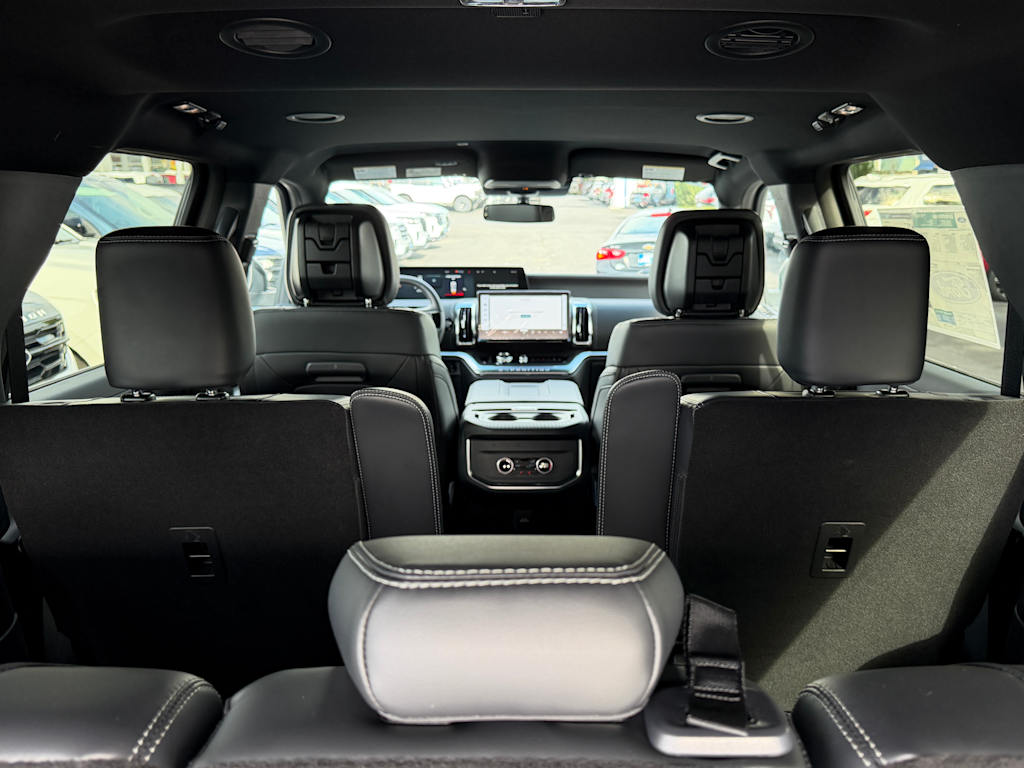 Thumbnail: 2027 Ford Expedition MAX - 30