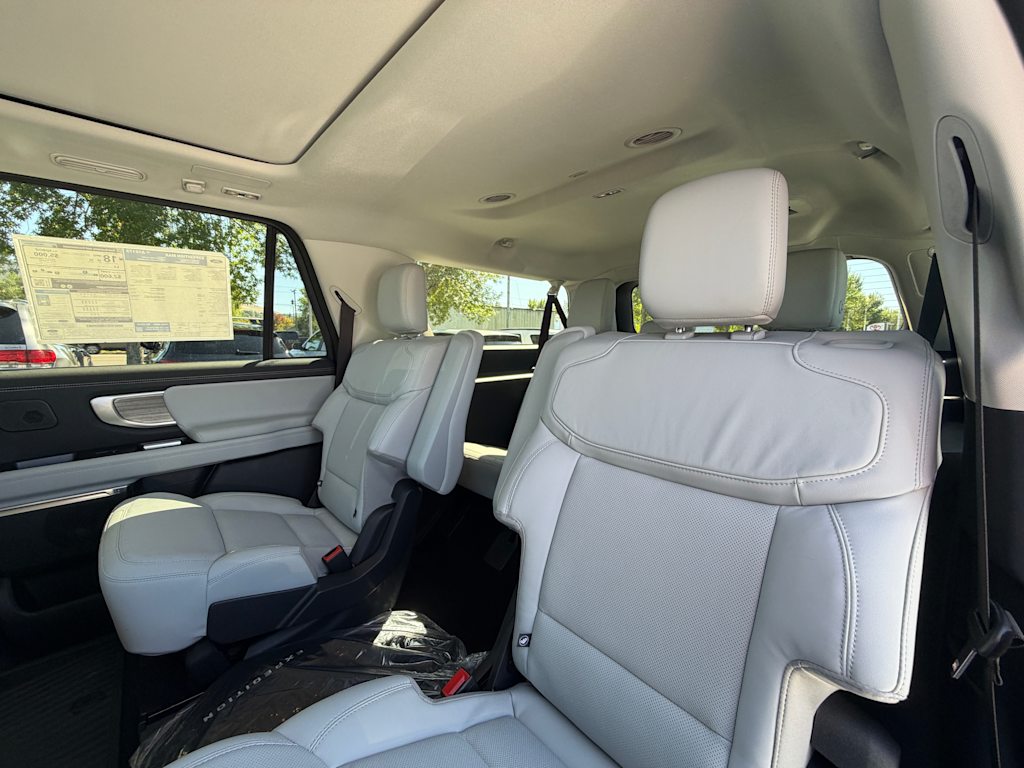 Thumbnail: 2027 Ford Expedition MAX - 26