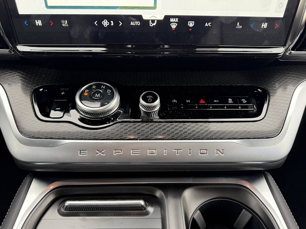 Thumbnail: 2026 Ford Expedition MAX - 21