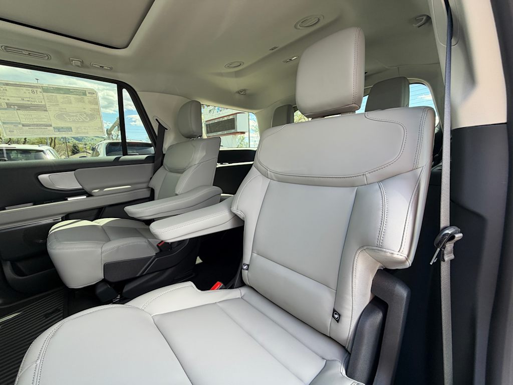 Thumbnail: 2026 Ford Expedition - 9
