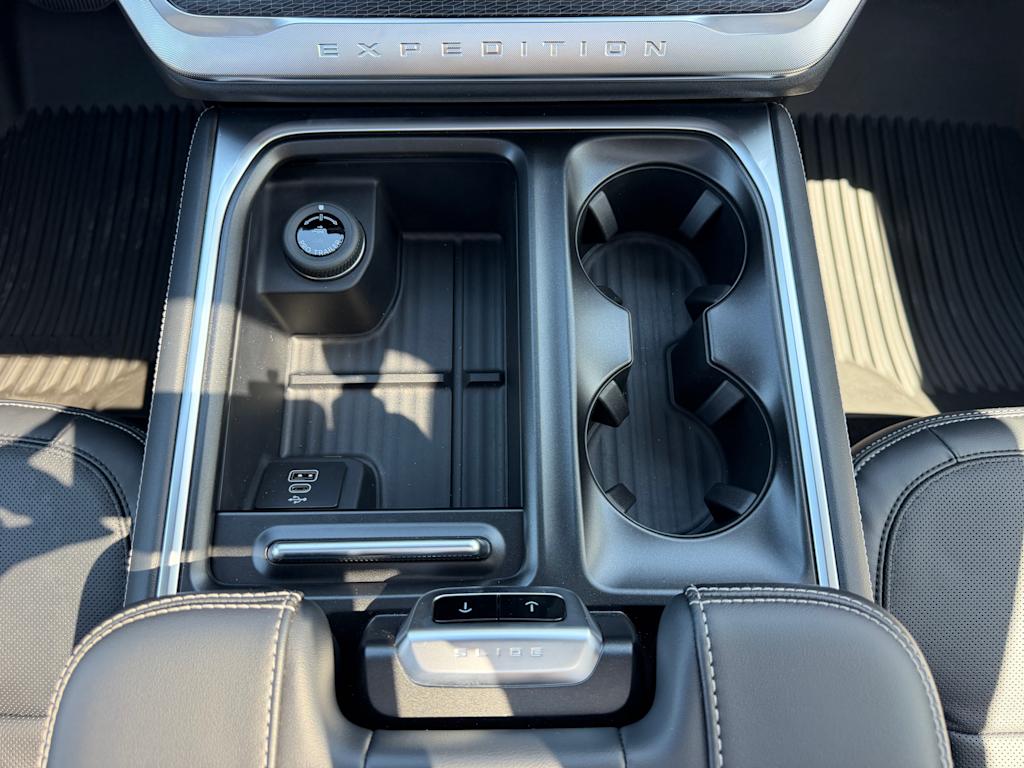 Thumbnail: 2026 Ford Expedition - 23