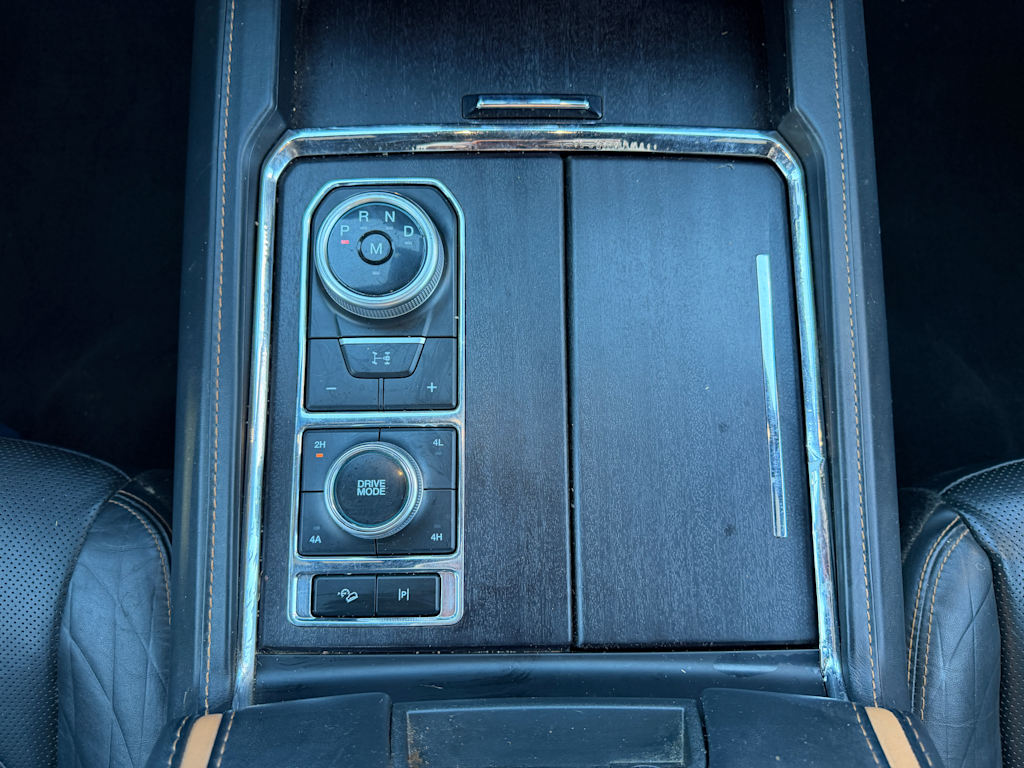 Thumbnail: 2023 Ford Expedition - 22