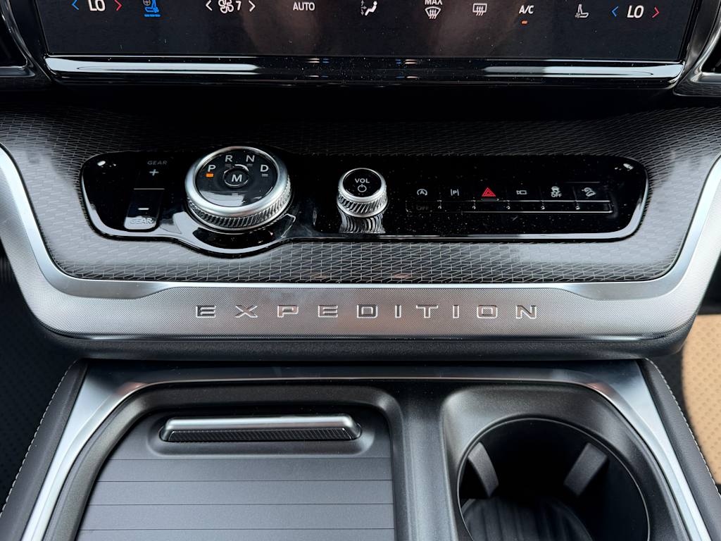 Thumbnail: 2027 Ford Expedition - 21