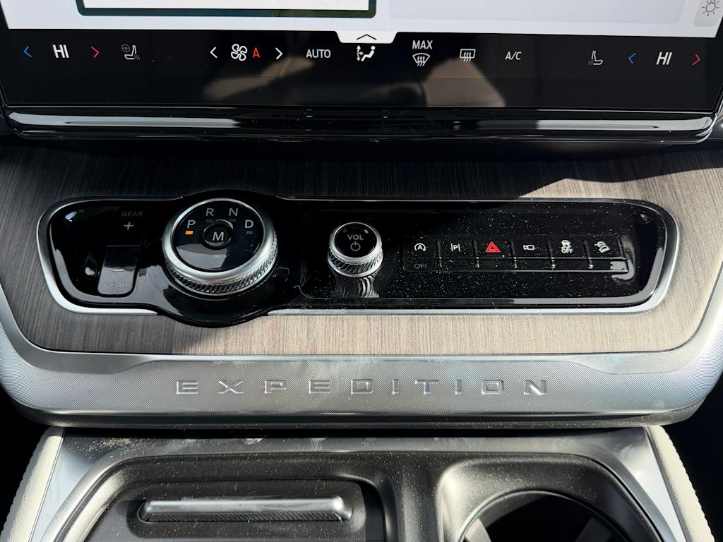 Thumbnail: 2026 Ford Expedition - 22